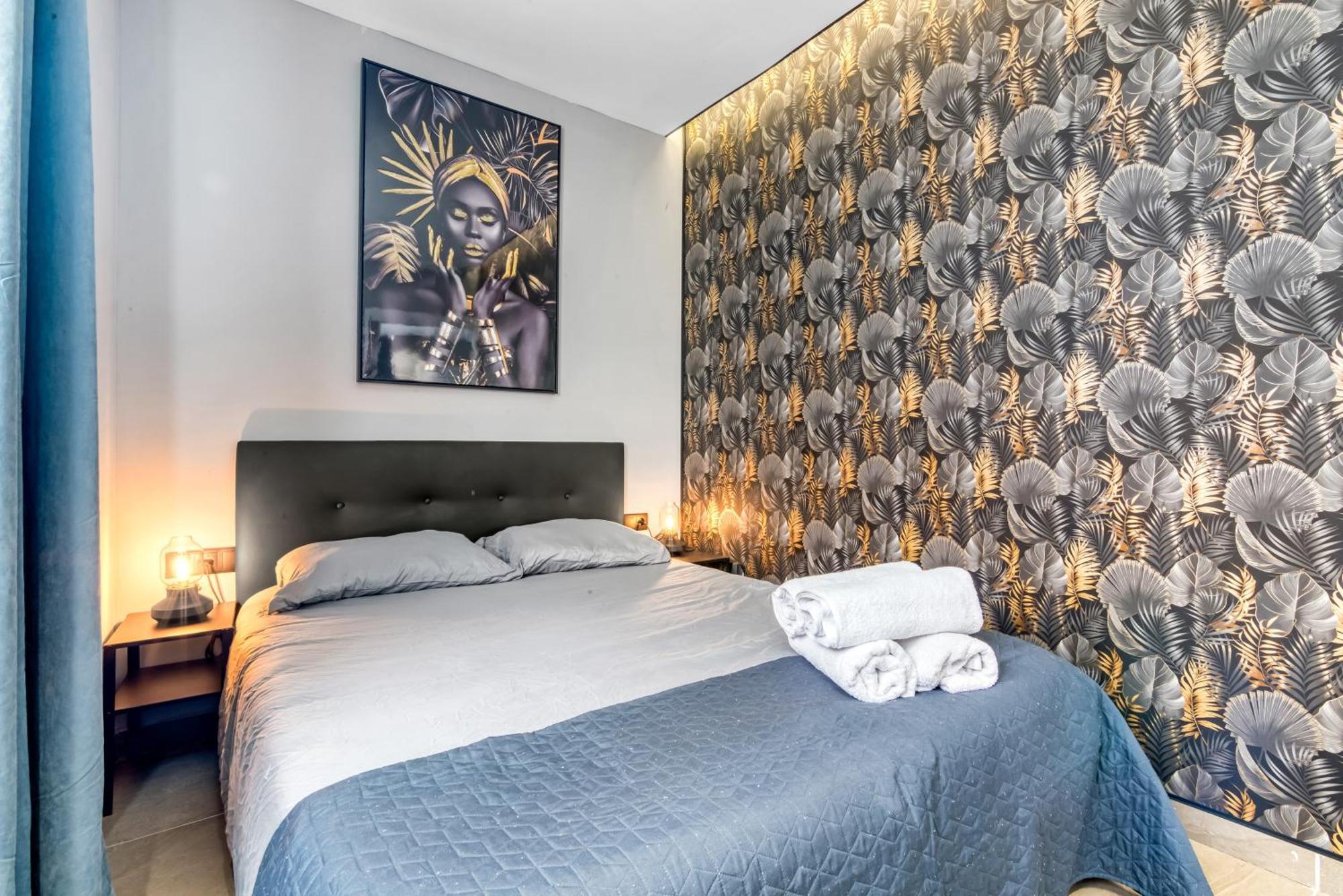 City Scape Suites Valencia Exterior foto