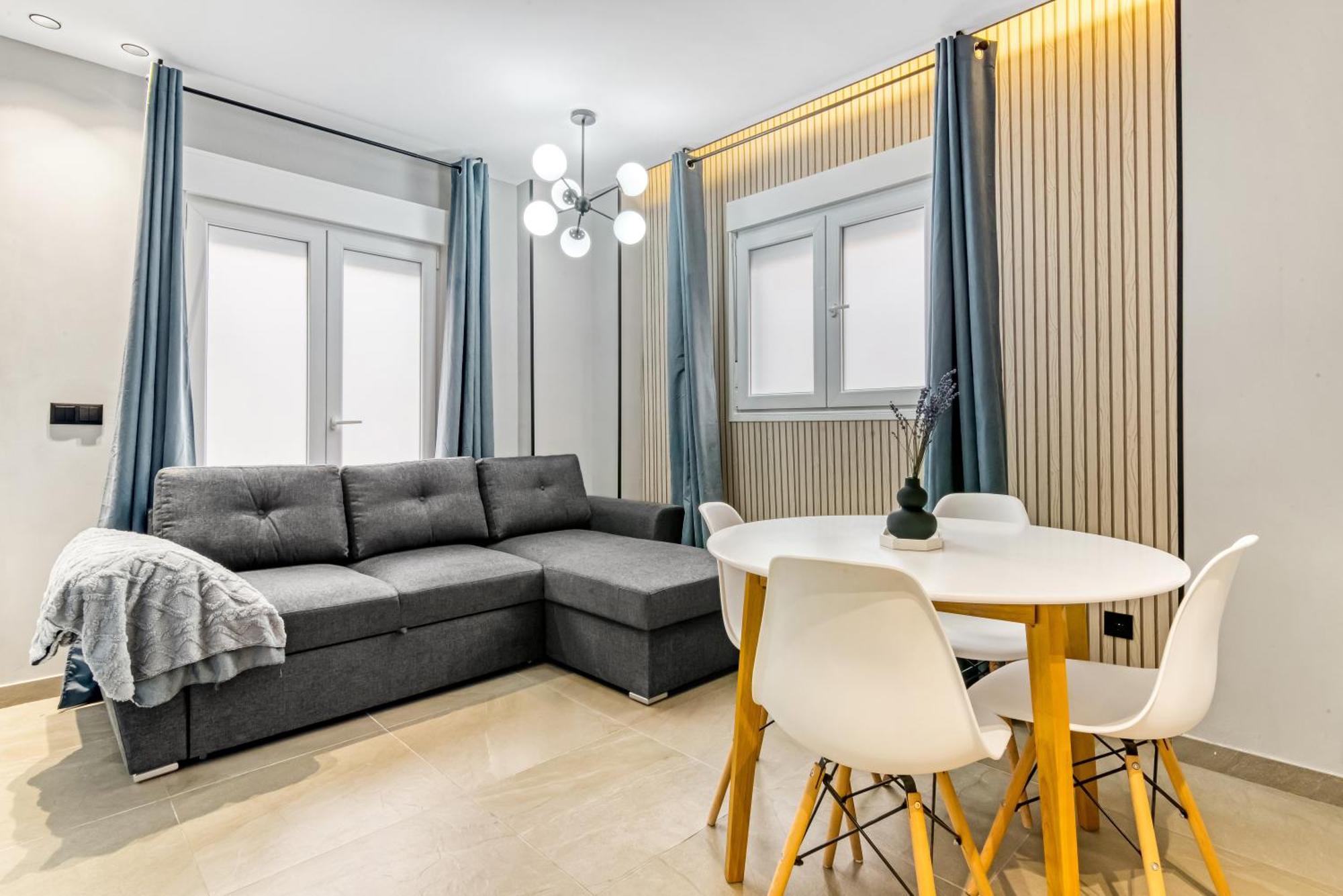 City Scape Suites Valencia Exterior foto